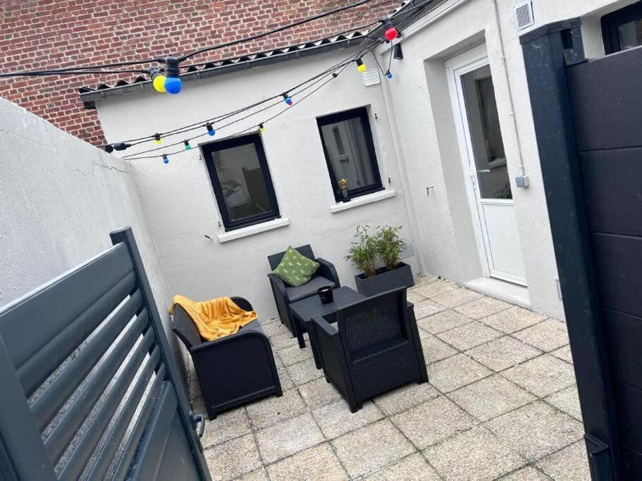Le Jules Verne Amiens Exteriör bild